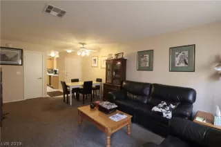 Photo #6: 2066742 Listing