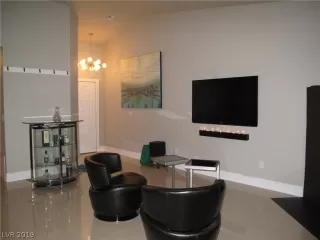 Photo #2: 2066810 Listing