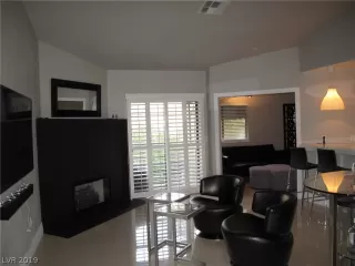 Photo #4: 2066810 Listing