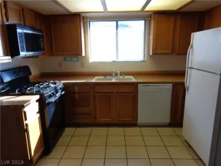 Photo #4: 2066834 Listing 