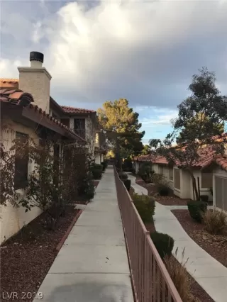 Photo #2: 2066835 Listing 