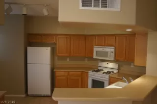 Photo #3: 2066895 Listing 