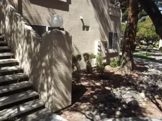 Photo #2: 2066896 Listing 