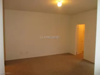 Photo #6: 2066900 Listing