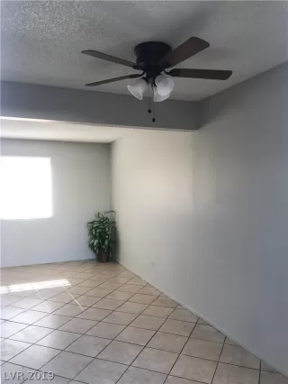 Photo #5: 2066920 Listing 