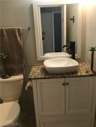 Photo #6: 2066920 Listing 