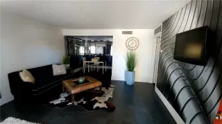 Photo #1: 2067001 Listing 