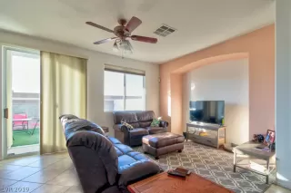 Photo #3: 2067003 Listing