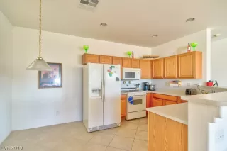 Photo #6: 2067003 Listing