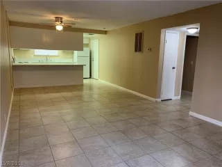 Photo #3: 2067013 Listing 