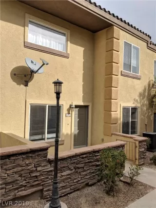 Photo #1: 2067066 Listing 