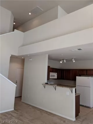 Photo #3: 2067066 Listing 