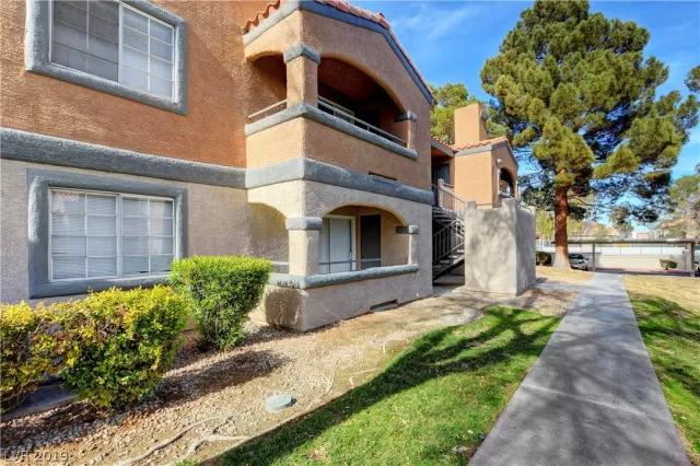 MLS: 2067113 Condo For Sale