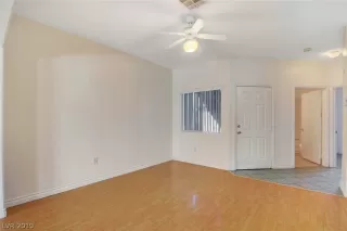 Photo #2: 2067132 Listing