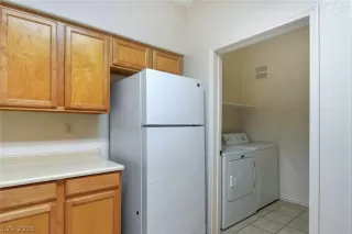 Photo #6: 2067132 Listing