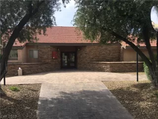 Photo #1: 2067186 Listing 