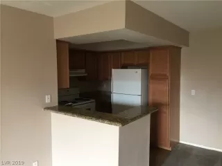 Photo #2: 2067186 Listing 