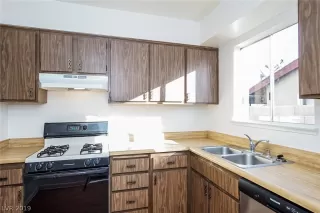 Photo #1: 2067189 Listing 