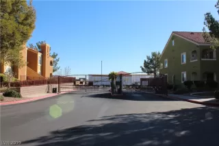 Photo #2: 2067200 Listing