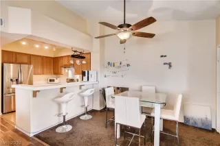 Photo #3: 2067225 Listing