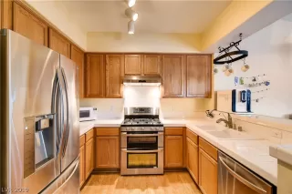 Photo #4: 2067225 Listing
