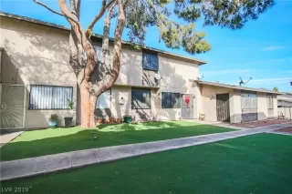 Photo #2: 2067231 Listing 