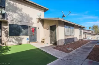 Photo #3: 2067231 Listing 