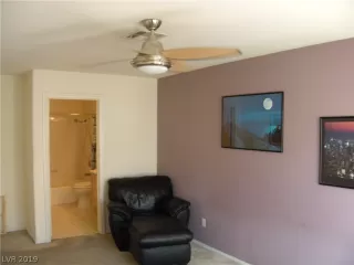 Photo #6: 2067255 Listing