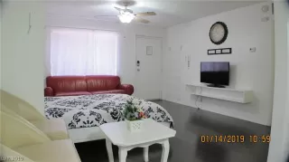 Photo #5: 2067293 Listing 