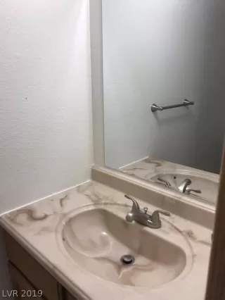 Photo #3: 2067315 Listing