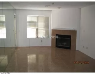 Photo #5: 2067397 Listing