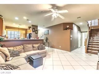 Photo #4: 2067467 Listing