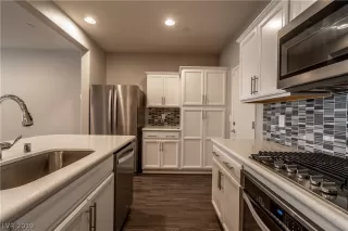 Photo #2: 2067492 Listing 