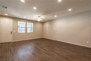 Photo #4: 2067492 Listing 