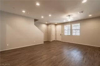 Photo #5: 2067492 Listing 