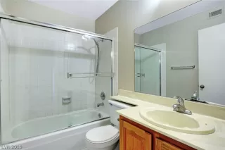 Photo #3: 2067501 Listing