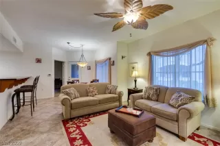 Photo #3: 2067509 Listing