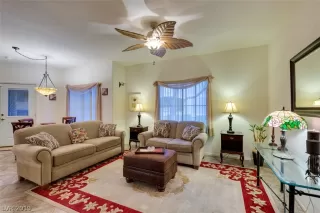 Photo #4: 2067509 Listing