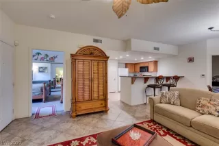 Photo #6: 2067509 Listing