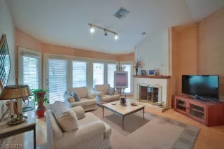 Photo #3: 2067539 Listing 