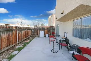 Photo #4: 2067588 Listing