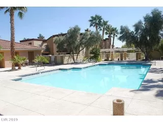 Photo #2: 2067614 Listing