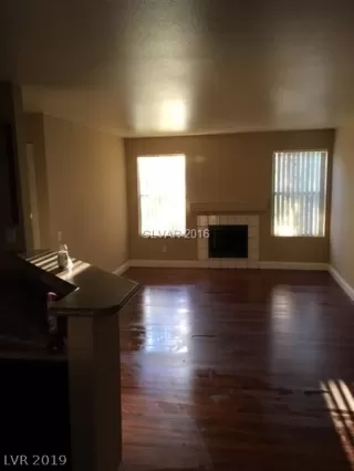 Photo #6: 2067614 Listing