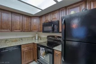 Photo #2: 2067625 Listing