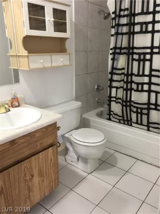 Photo #3: 2067664 Listing