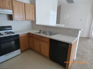 Photo #6: 2067722 Listing 