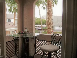 Photo #2: 2067767 Listing