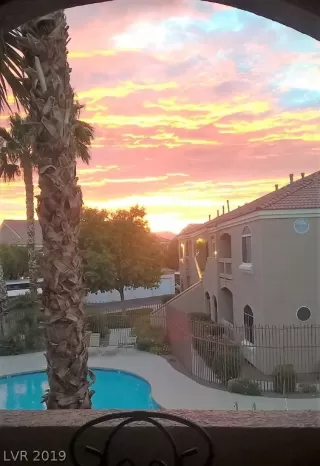 Photo #5: 2067767 Listing