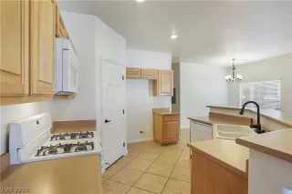 Photo #1: 2067829 Listing