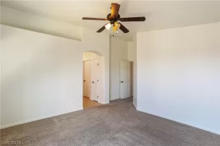 Photo #3: 2067829 Listing